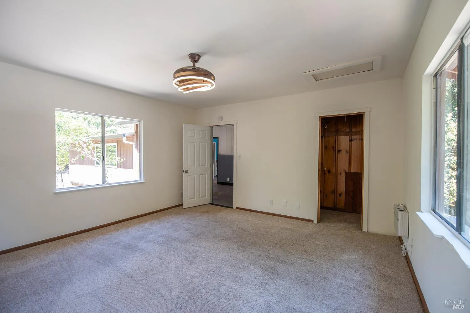 10671 Forest Hills Road - Photo 11