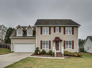 405 Sterling Ridge Dr, Archdale, NC 27263