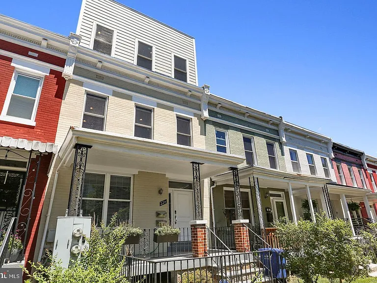 224 R St NE #2 — Photo 1