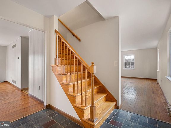 3rd image of 2508 Cinder Rd