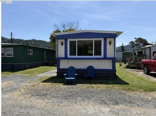 800 King St #22, Powers, OR 97466