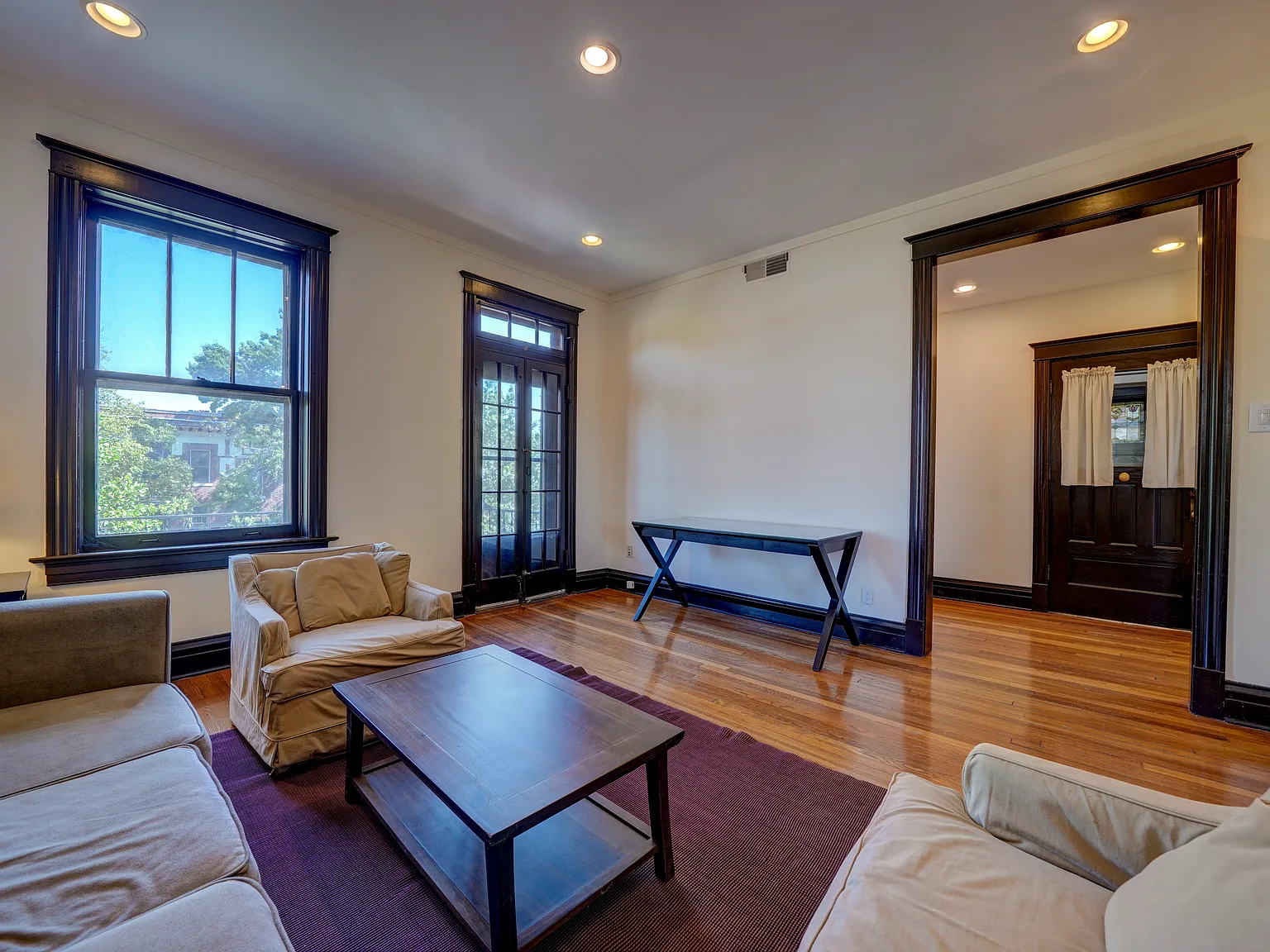2 bed, 1.5 bath, 1239 sqft, $1,950 — Photo 3