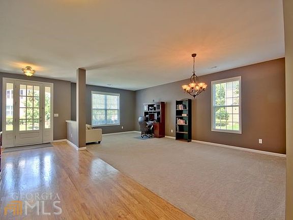3rd image of 335 Revolution Dr