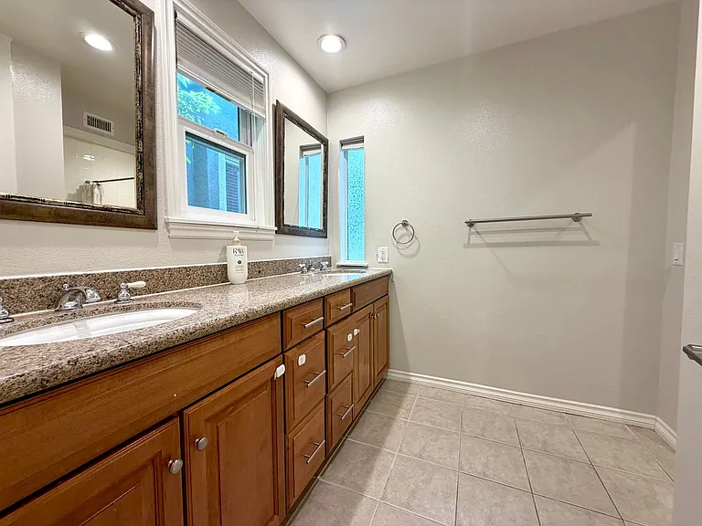 5708 Camelia Ln — Photo 18