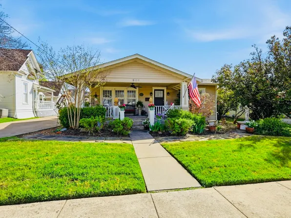 905 Tucker St, McKinney, TX 75069