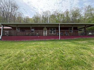 127 McCoy Branch Rd, Louisa, KY 41230