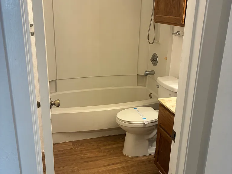 2706 Aftonshire Way #B — Photo 7