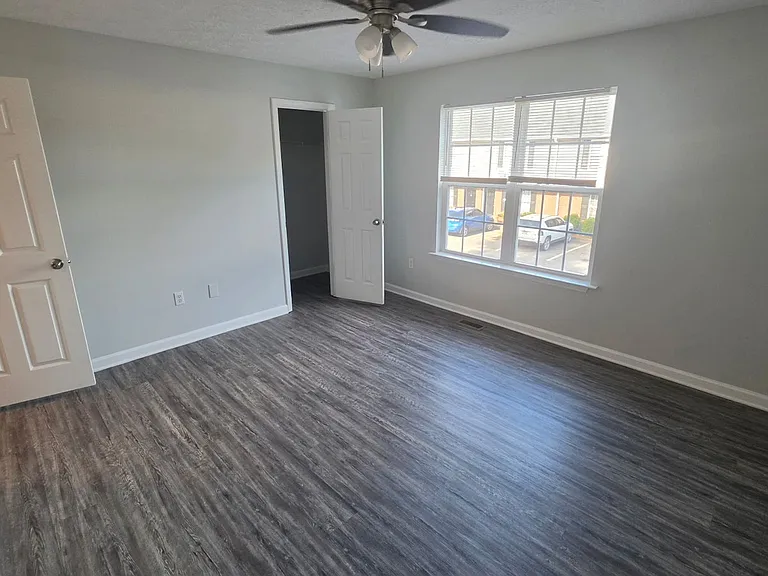 134 Point Place Dr — Photo 44
