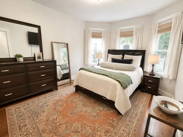 22 Santuit St, Dorchester Center, MA