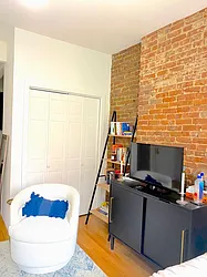 Rented by Dream NYC LLC