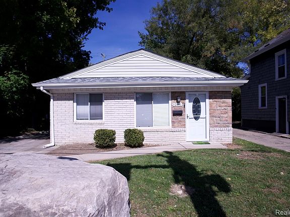 2nd image of 1205 E 14 Mile Rd