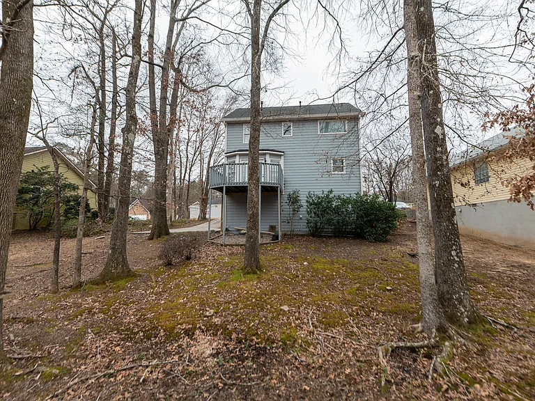 225 Autumn Trace Ct — Photo 2