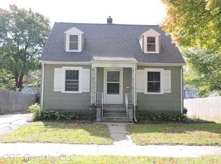 1212 Vine St, Waterloo, IA 50703