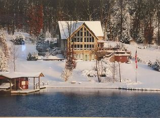 40 Mango Rd, Moneta, VA 24121