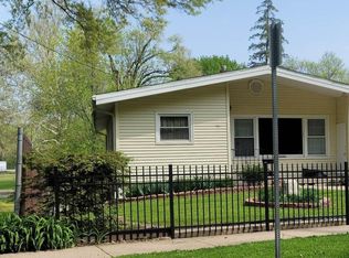 4637 5th Ave, Moline, IL 61265