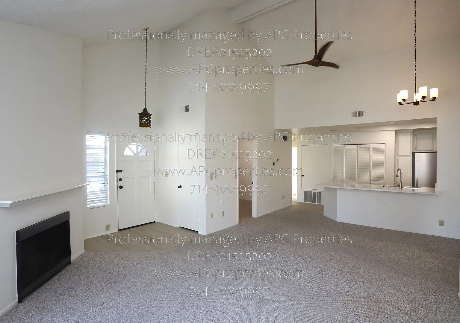 Upstairs 3 bedroom / 2 bathroom condo in a Gated Complex in Garden Grove with 2 car garage — Photo 2