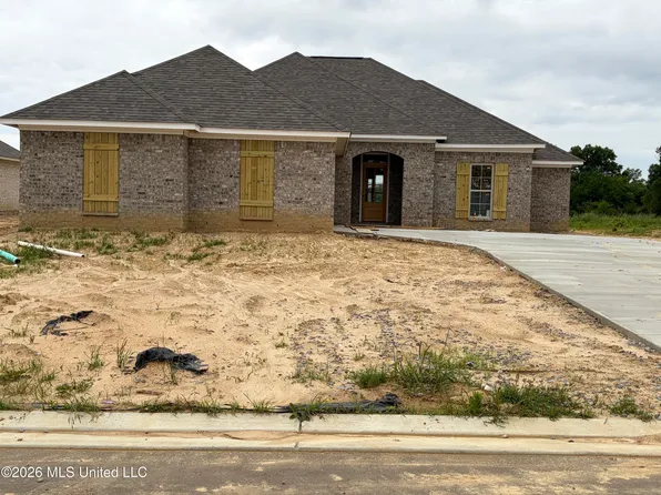 163 Madisonville Dr, Canton, MS 39046