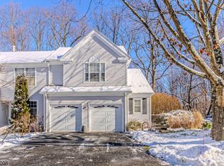 30 Rushmore Ln, Hackettstown, NJ 07840