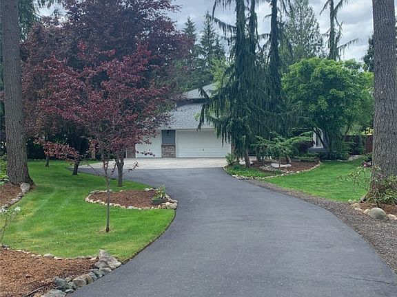 3rd image of 19707 27th St SE