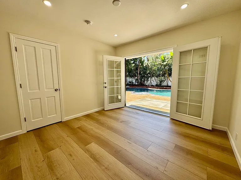 16512 Dearborn St — Photo 12