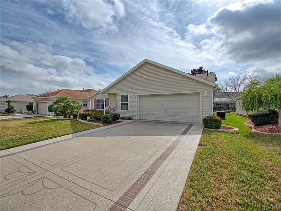 3rd image of 3496 Galesburg Ct