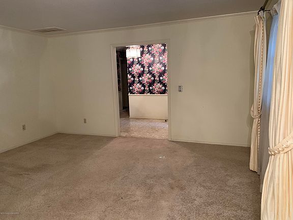 3rd image of 3715 Huntington Dr
