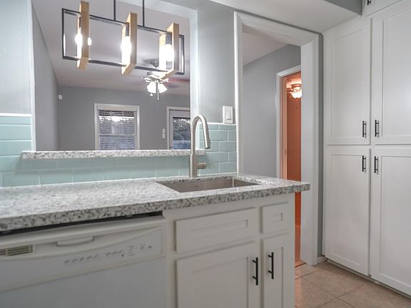 4th image of 5216 Arboles Dr APT 10