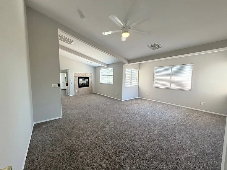 6116 Rabbit Track St — Photo 9