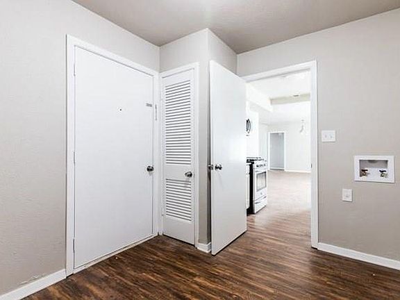 5th image of 8817 Kate St