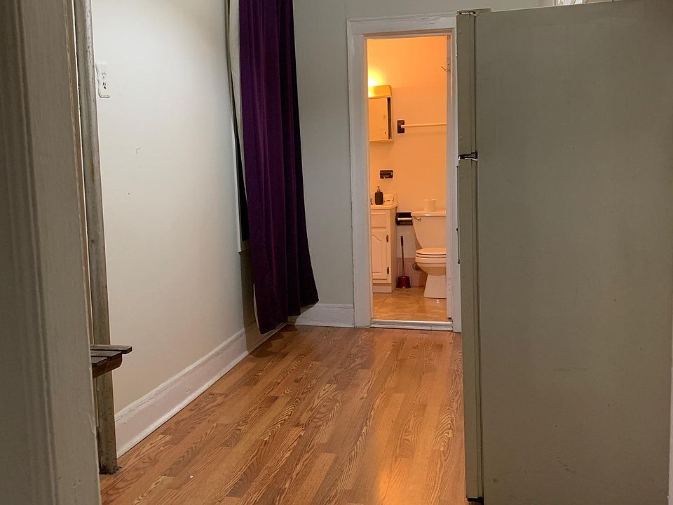 2nd image of 909 41st St