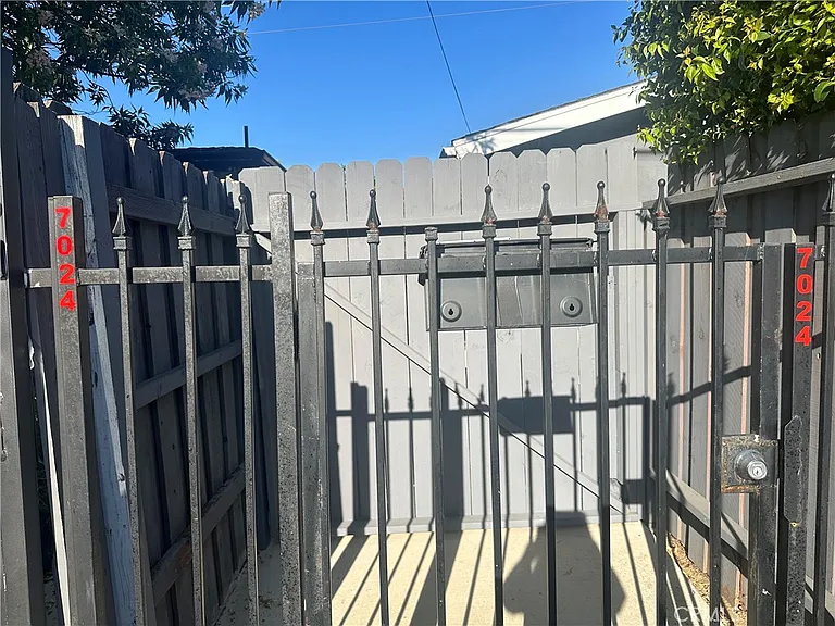 7024 Wilbur Ave — Photo 1