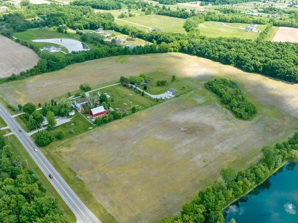 5724 Rolling Run Ct #18, Leo, IN 46765