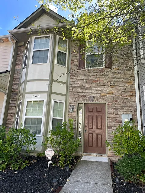 205 Creel Way