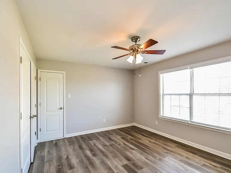 1275 Heritage Lake Dr — Photo 15