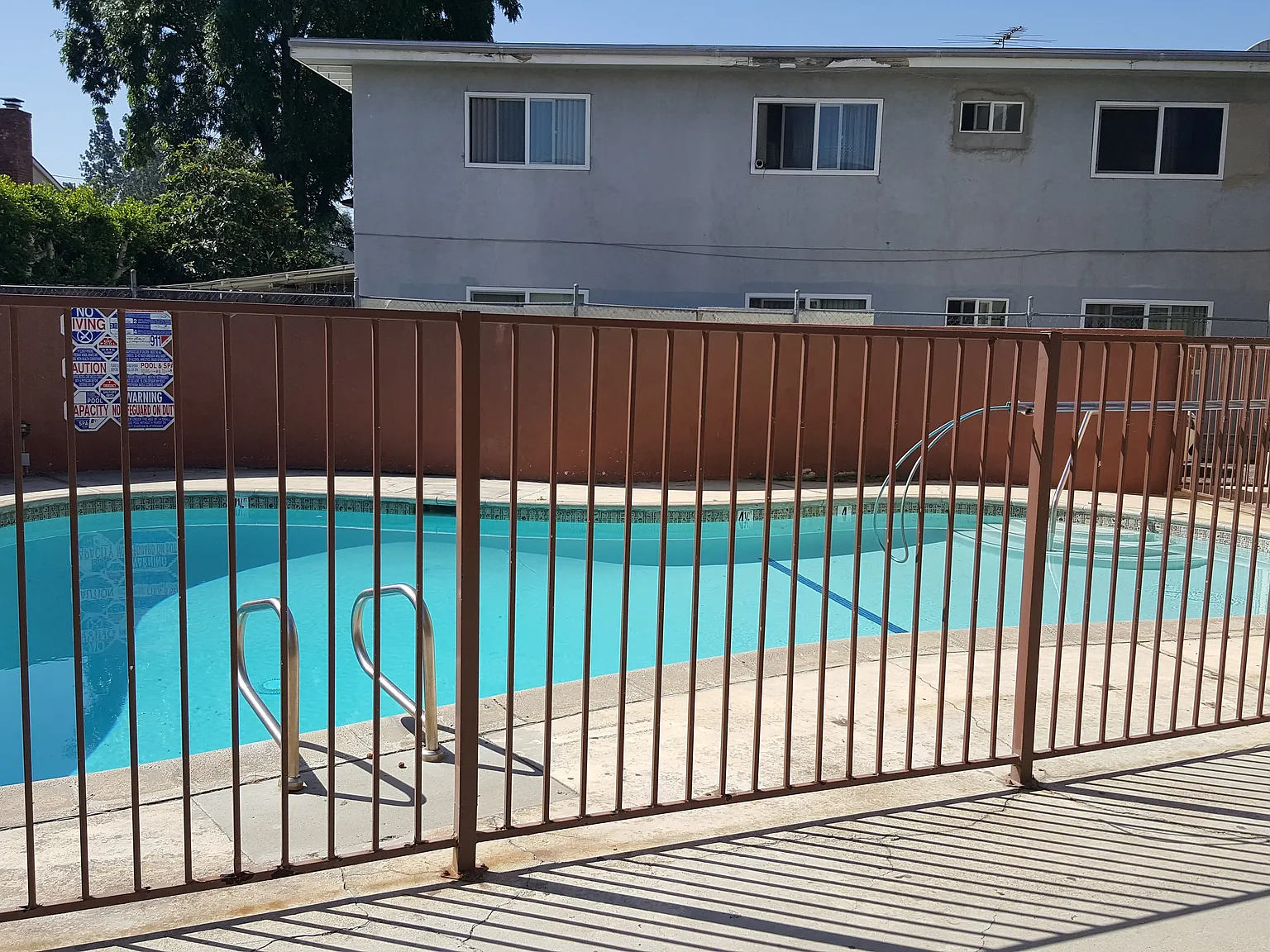 5950 Whitsett Avenue — Photo 2
