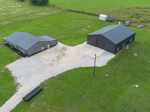 15905-15965 15967 Ditmars Rd, Prairie Grove, AR 72753