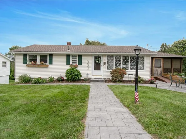 38 Delhurst Drive, Waterbury, CT 06708