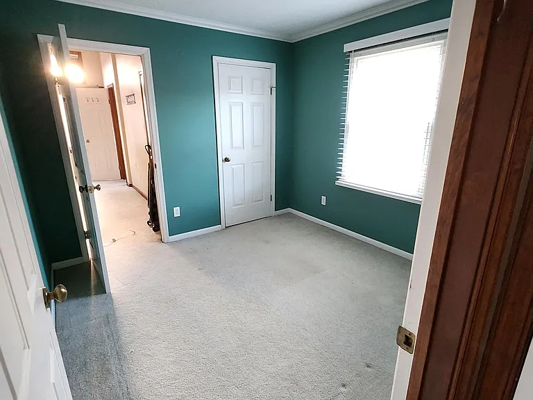 1012 Capstone Xing — Photo 12