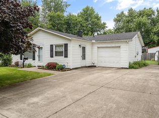 329 Westfield Dr, Wilmington, OH 45177