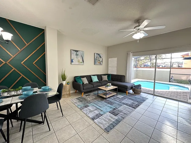 4568 Alberto Cir — Photo 3