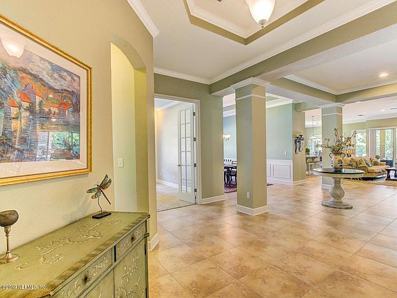 5th image of 640 Majestic Eagle Dr