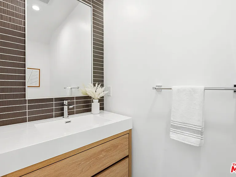 4095 Sawtelle Blvd #A — Photo 14