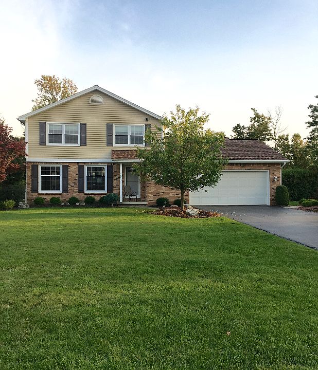 1st image of 8935 Candlewood Ln