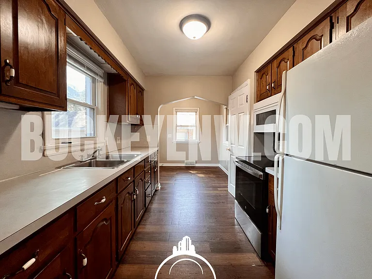 2653 Letchworth Pkwy — Photo 8