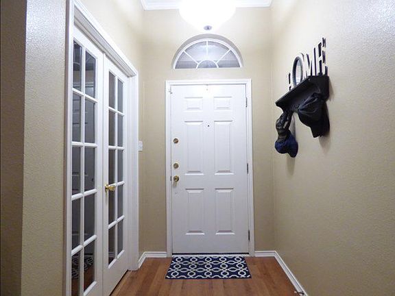 2nd image of 3909 Warbler Ave