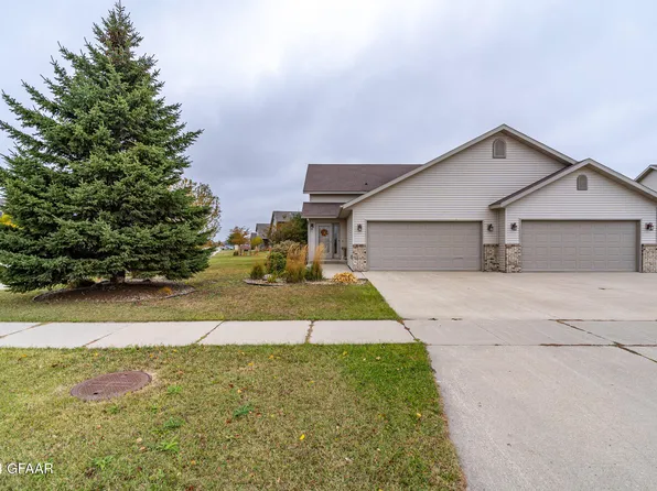 3715 S 19th St, Grand Forks, ND 58201