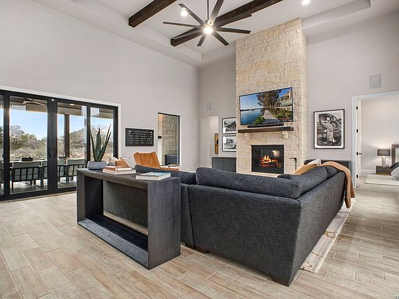 4th image of 146 Obscure