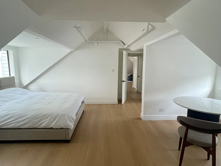 2822 Van Ness Ave — Photo 27
