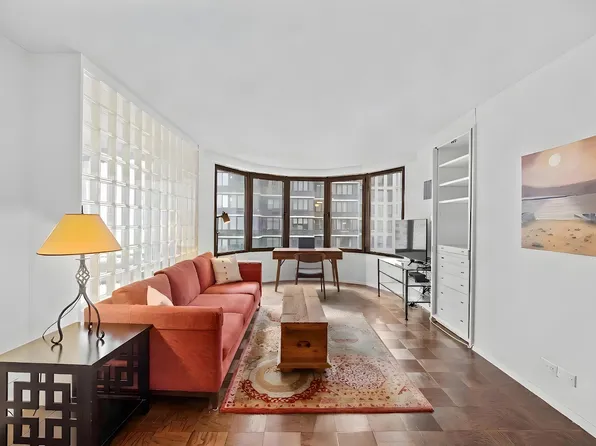 44 W 62nd St APT 14D, New York, NY 10023