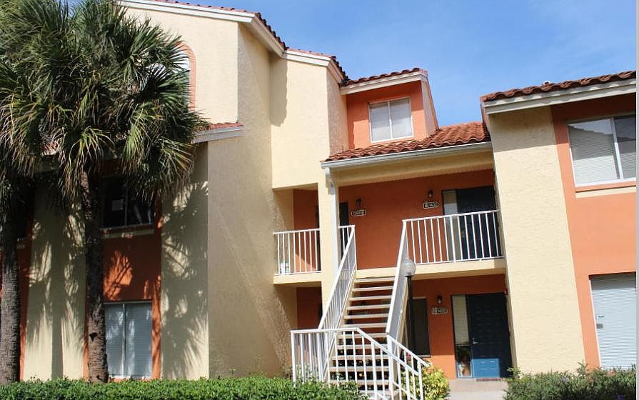 1st image of 1058 The Pointe Dr